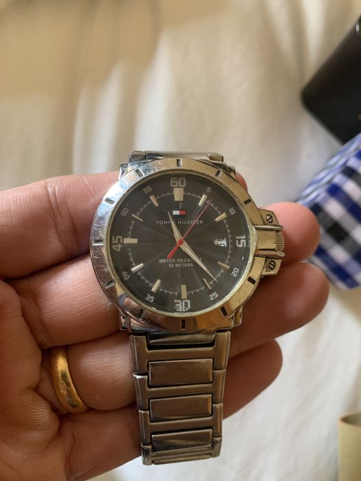 *** Relógio Tommy Hilfiger muito estimado ***