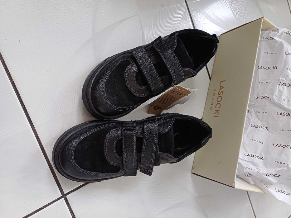 Nowe buty skórzane Lasocki Young r. 34