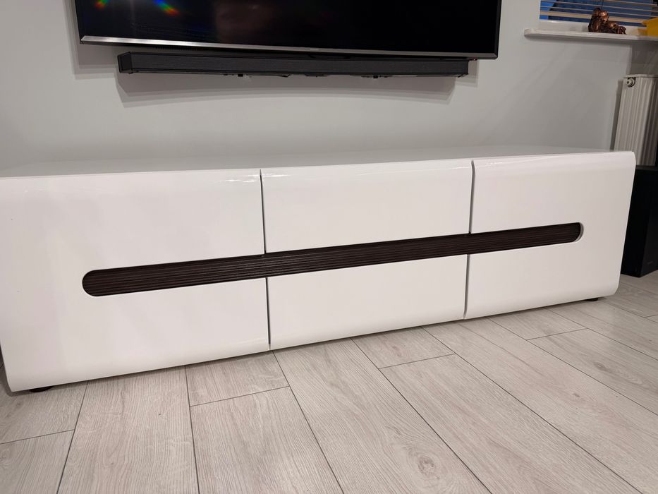 Zestaw Szafka RTV biała i komoda