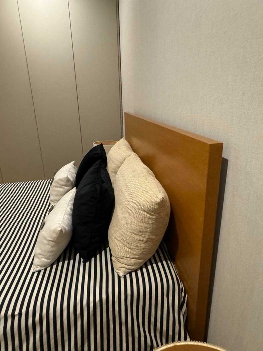 2 Mesinhas de cabeceira de quarto  (carvalho)