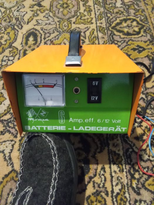 Продам зарядное устройство 6/12 вольт