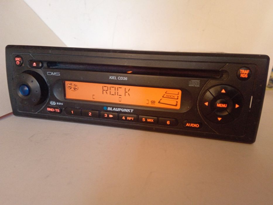 Автомагнітола blaupunkt із bluetooth,pioneer deh-1150mpg із bluetooth