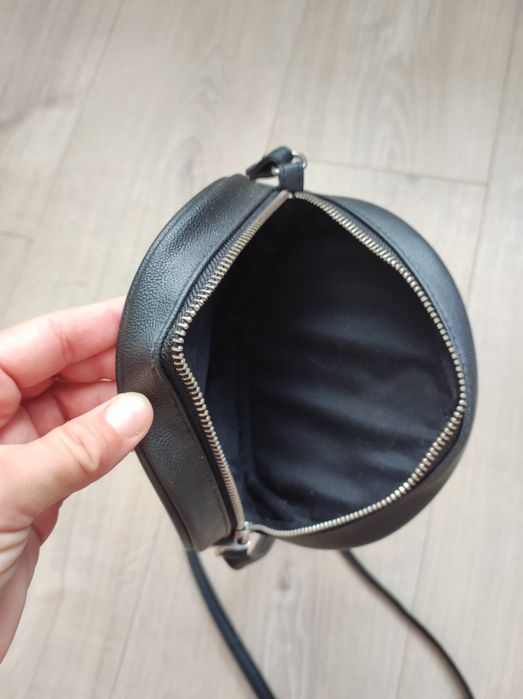 Mała czarna torebka