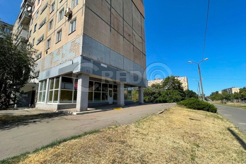 Оренда магазину вул. В. Великого