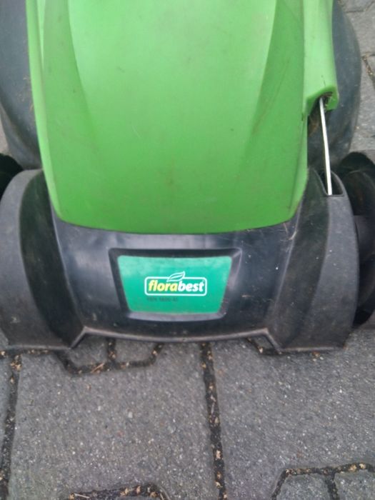 Kosiarka elektryczna 1800 V mocna / 6 trybów długości koszenia/ sprawna/ mocna