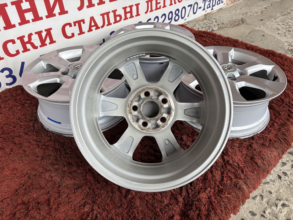 Original Toyota Rav4 C-HR Camry Corolla R17 5x114,3