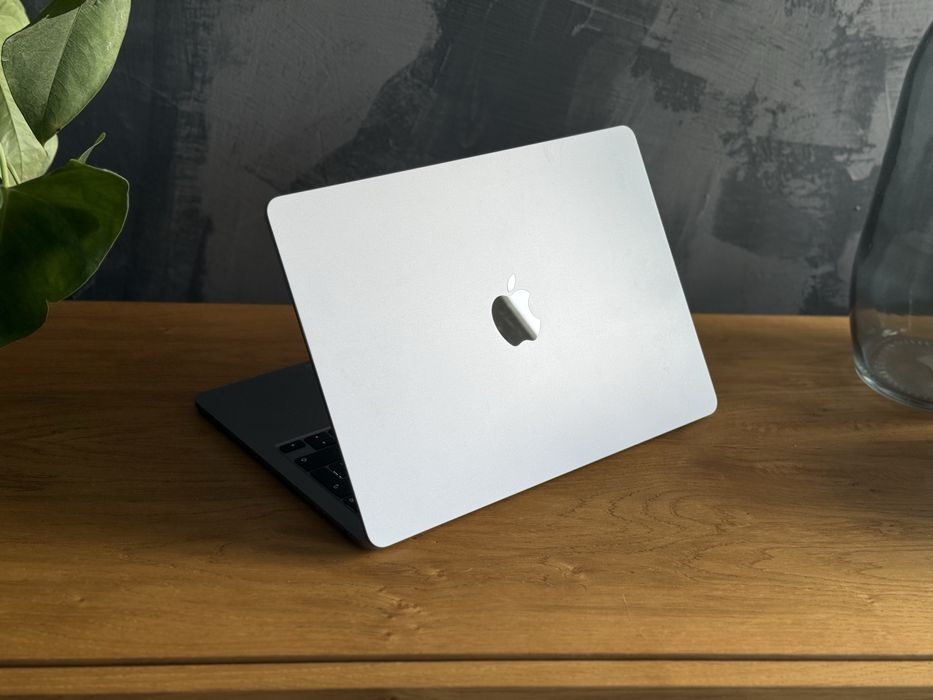 Apple Macbook Air M2 16gb