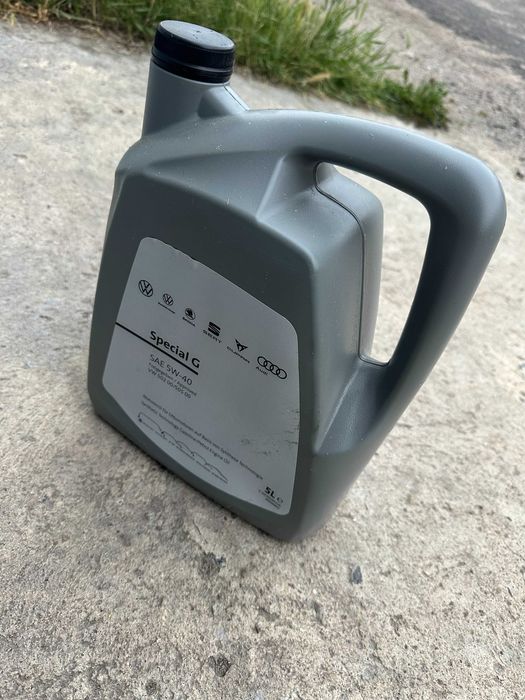 Продам остаток масла VW Group Special G 5W-40