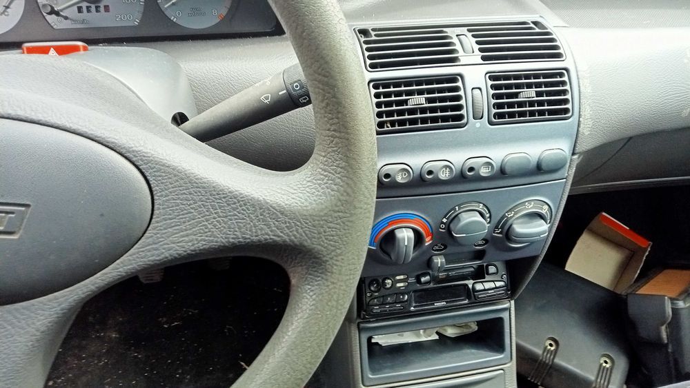 Temos para peças Fiat Punto Gasolina