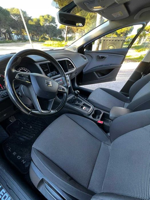 SEAT Leon ST 1.6 TDI 2018 | 105 000 km | Para reparar | Boa oportunidade