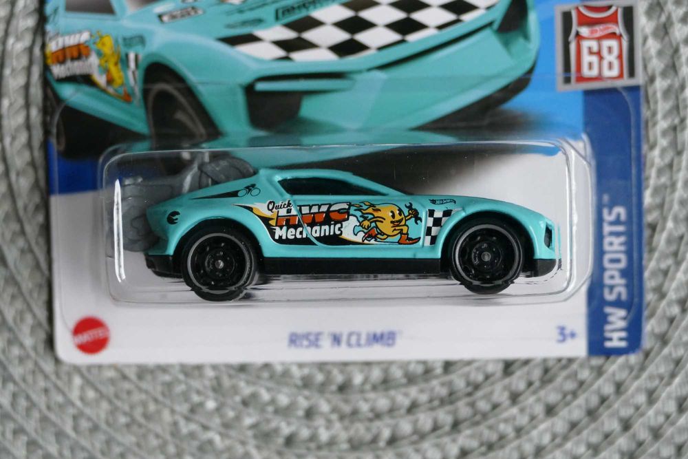 Hot Wheels autko "Resorak RISE'N CLIMB TH edycja 2023r.