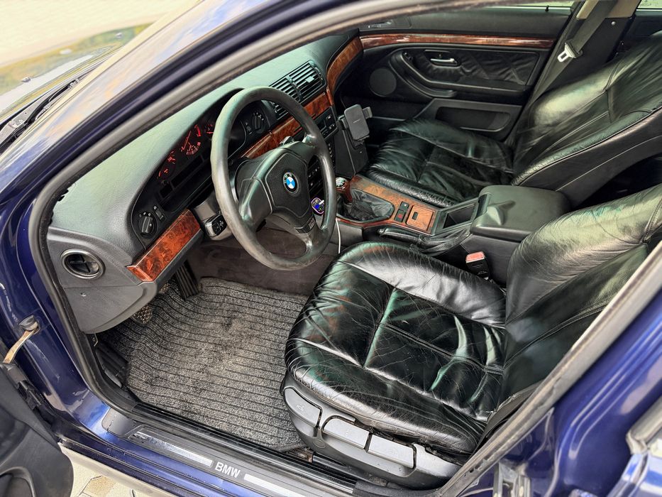 BMW 5 series E39 528i ‼️