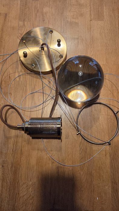Lampa wisząca z kulą 13 cm