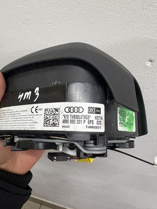 Продам подушку безпеки Audi Q7 4m