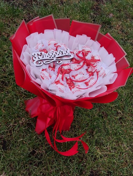 Подарунок на день закоханих,солодкі букети,день Святого Валентина