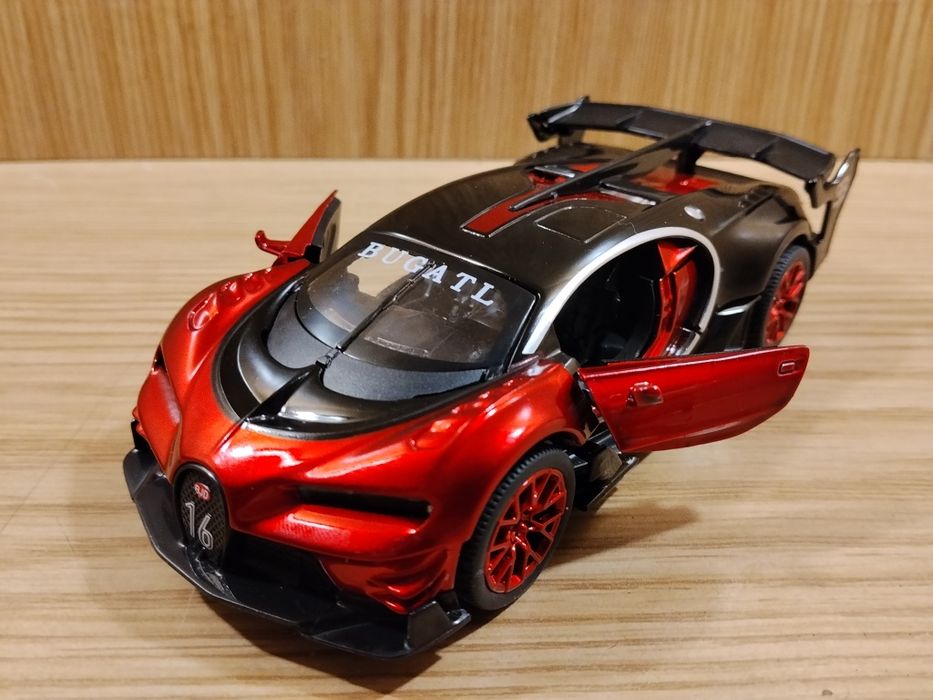 Модель машинка авто Bugatti 1:32 автоэксперт металл,свет,звук, инерция