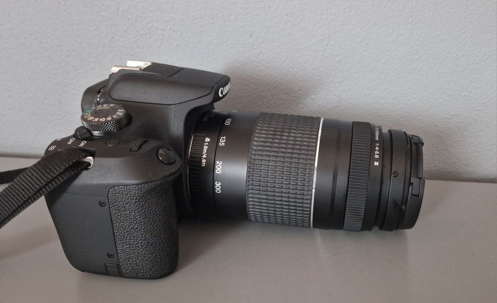 Aparat Canon 2000d plus 2 obiektywy