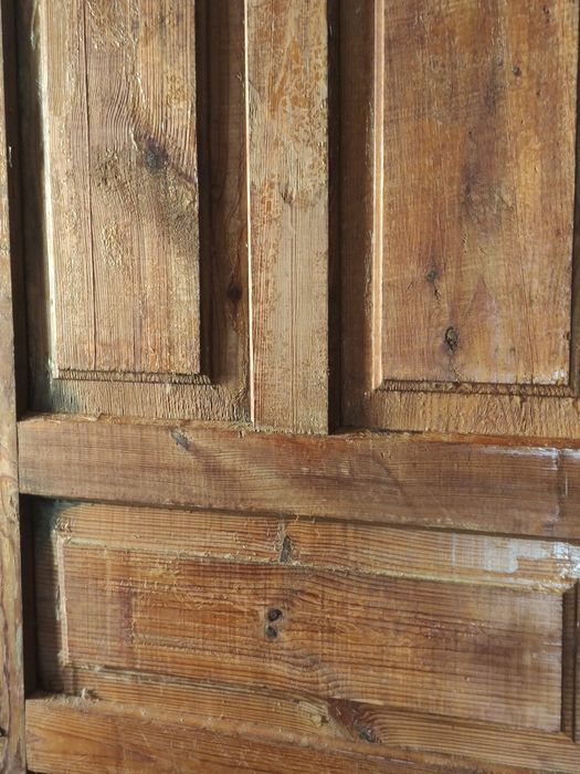 Продаю двері дерев'яні 200х824х42