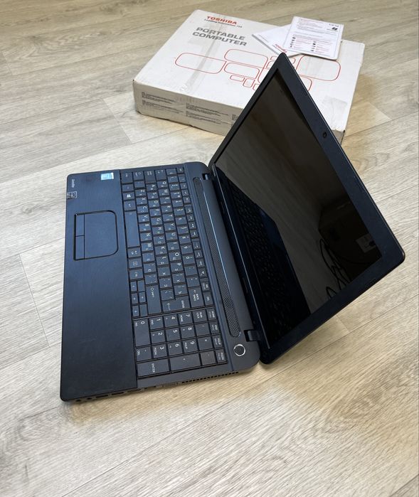 Ноутбук с Коробкой, новый SSD