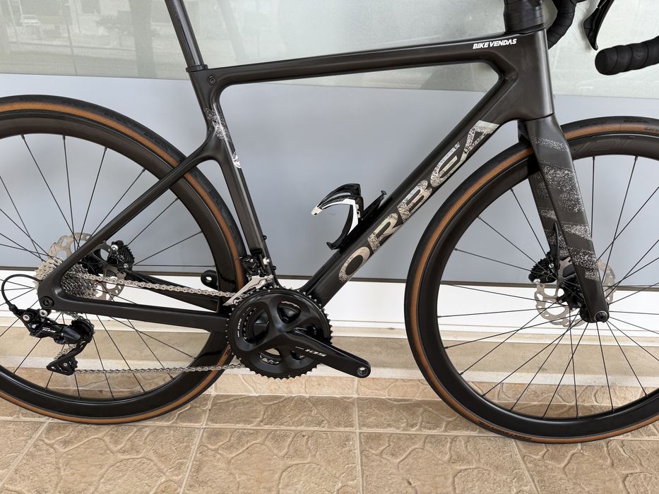 Bicicleta de estrada Orbea - Rodas em carbono