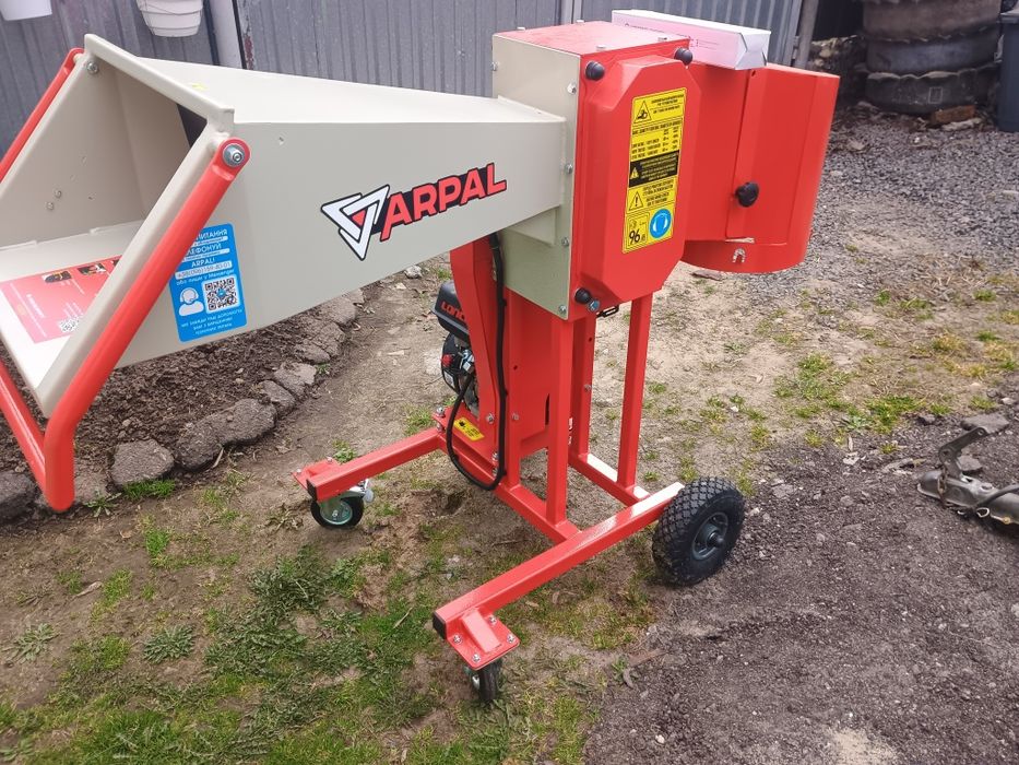 Оренда подрібнювача гілок.