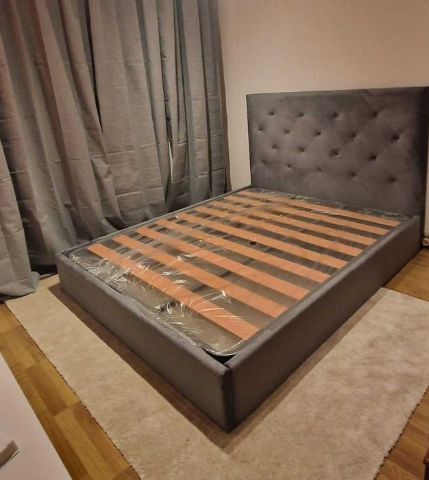 Camas De Casal Estofadas Top de Gama 190x140m Estrado Incluído 199€ !!