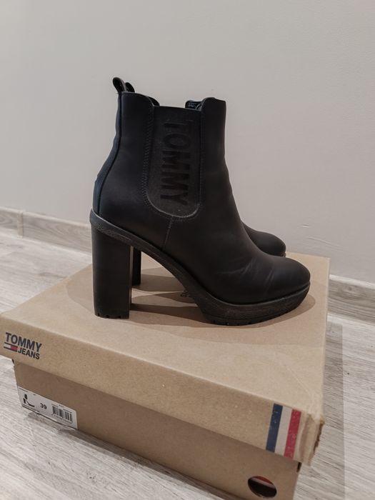 Botki czarne Tommy Jeans rozm 39