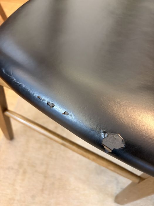 Cadeiras e bancos altos