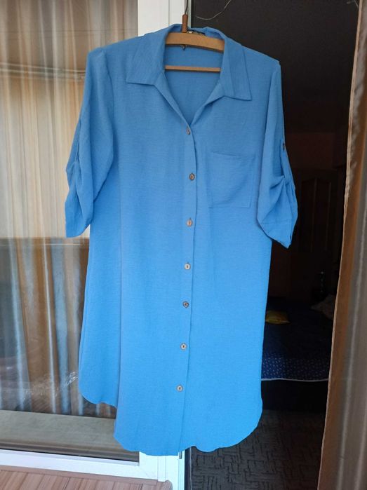 Продам женское летнее платье и костюм.