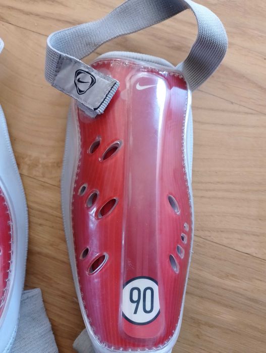Ochraniacze Nike 90 goleni na kostki pilkarskie