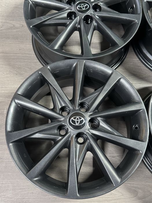 Диски 5*114.3R17 Toyota camry,avensis,avalon,corolla