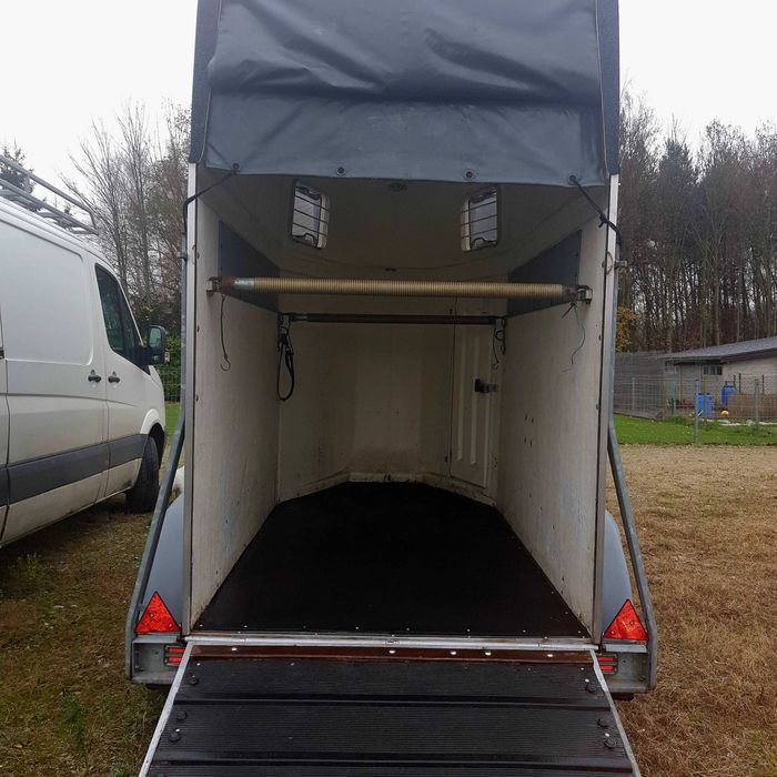 Sprzedam przyczepę do koni Böckmann