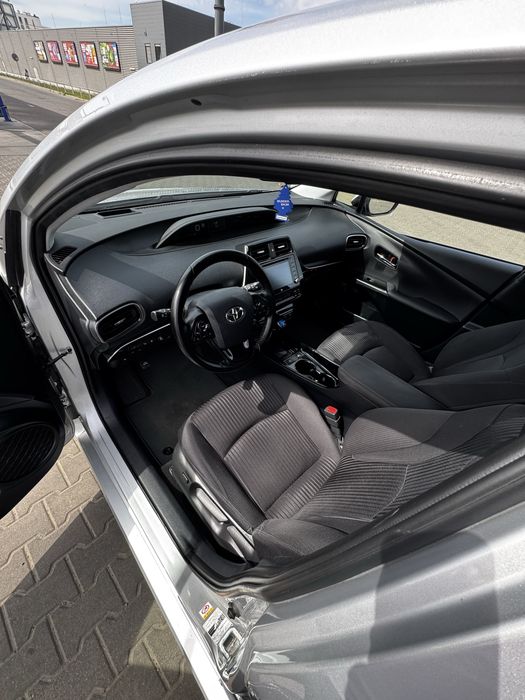 Toyota Prius AWD