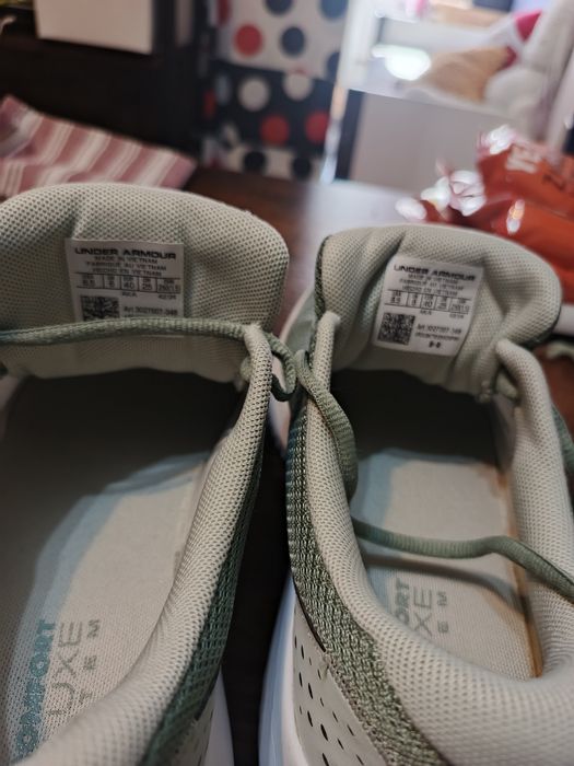 Buty under armour r. 40