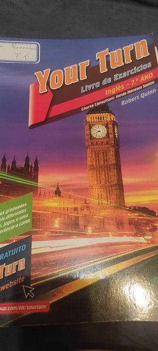 Manuais e cadernos de atividades