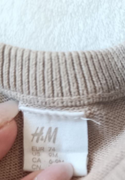 Sweterek Mickey Pluto Donald HM 74