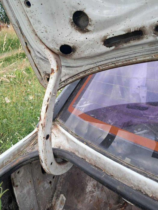 Петлі завіса ляди кришки багажника форд Сієрра седан