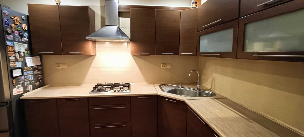 Zestaw mebli kuchennych z agd