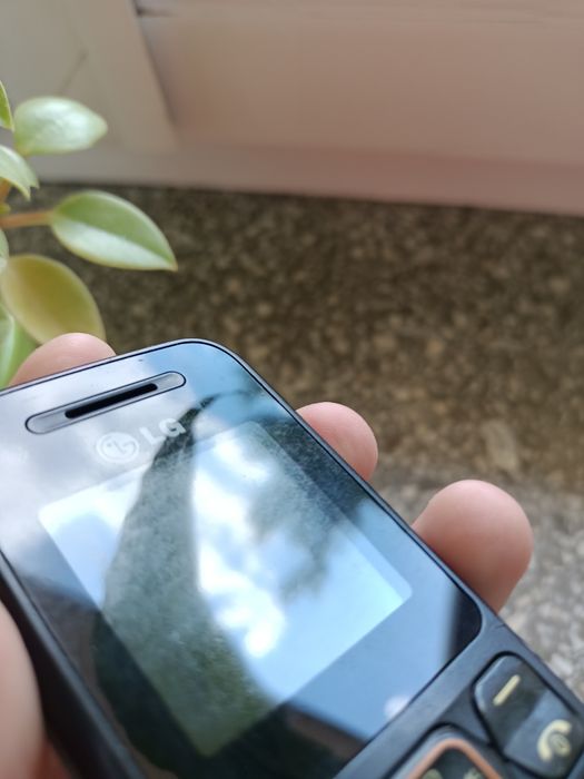 Telefon LG-A100 Sprawny