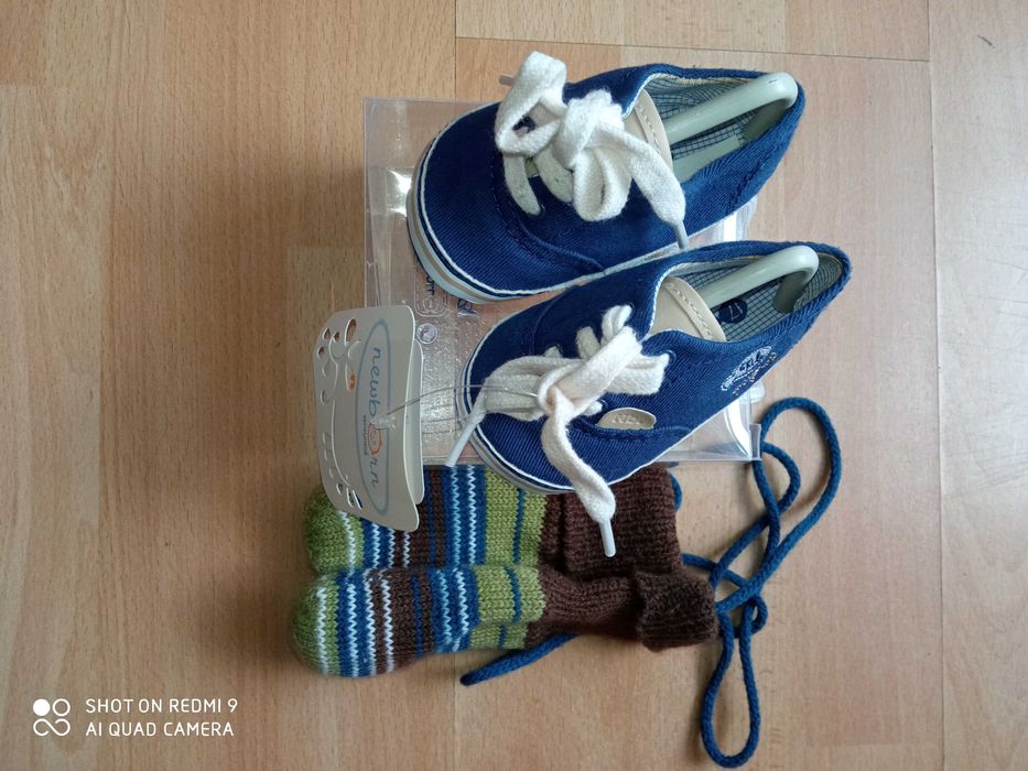 Buciki i rękawiczki Mayoral