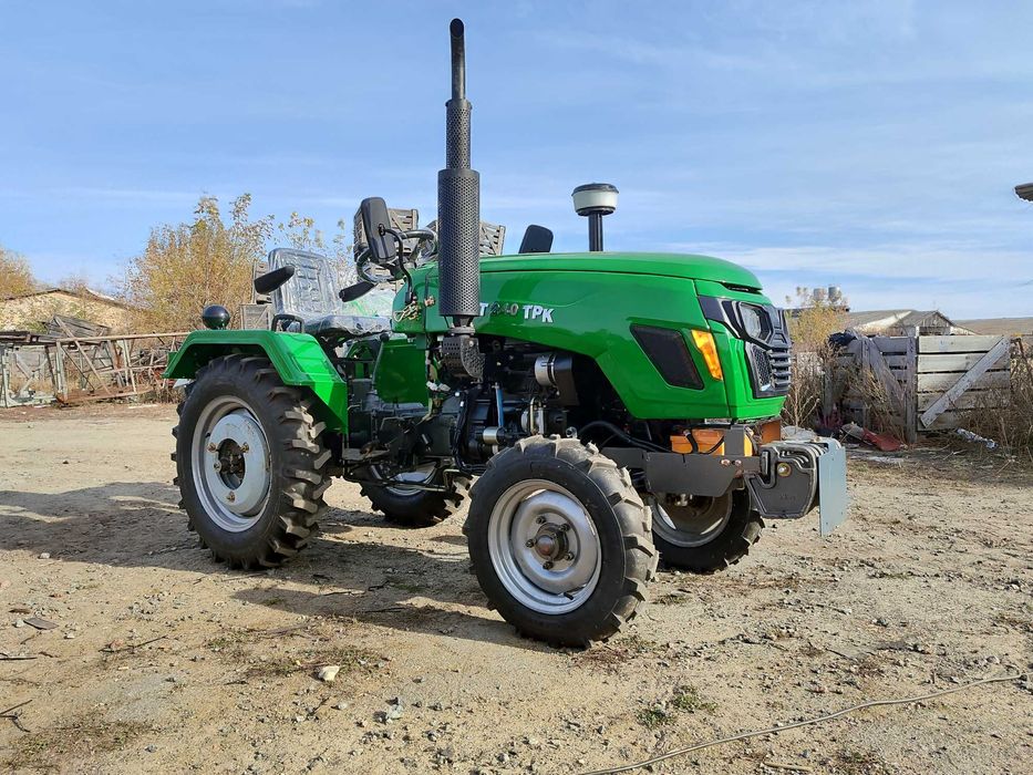 Трактор Синтай ТРК 240 синий/зеленый доставка за наш счет