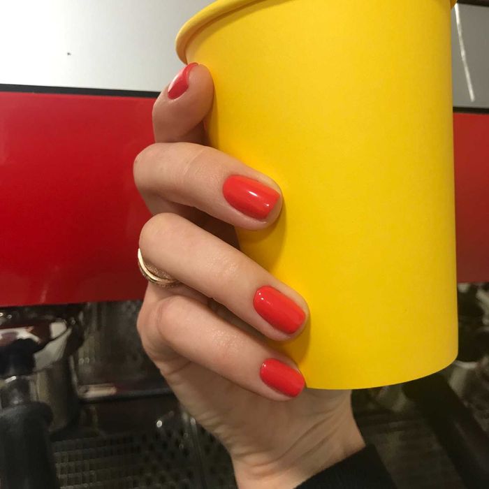 Маникюр, педикюр м. Демеевская - Манікюр, педикюр, нарощування Київ на Olx