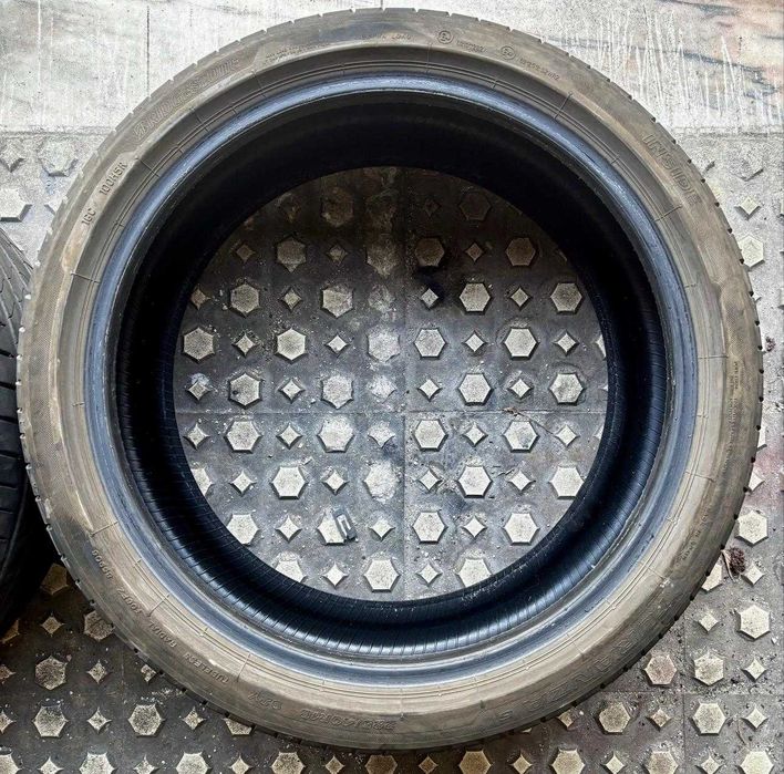 2 pneus Bridgestone Turanza 6 - 225/40R18 92Y - Bom estado