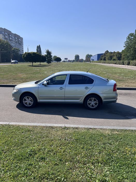 Skoda Octavia 2012 1.8TSI MT