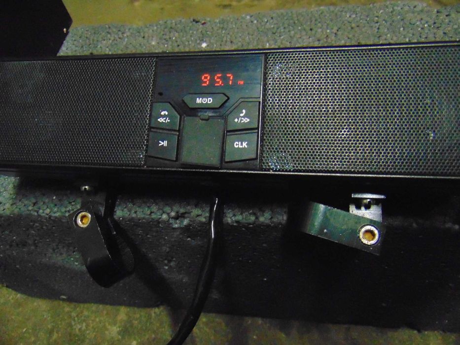 sprzęt grający na rower/motocykl radio/bt /sd/usb i ilumofonia  w jednym