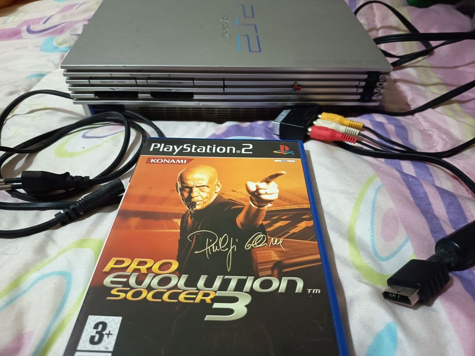 Consola PlayStation 2 a funcionar