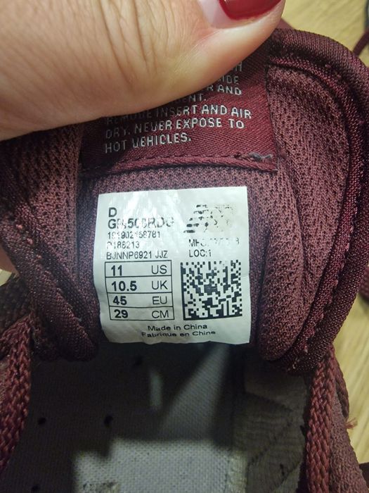 Sapatilhas bordo new balance tamanho 45