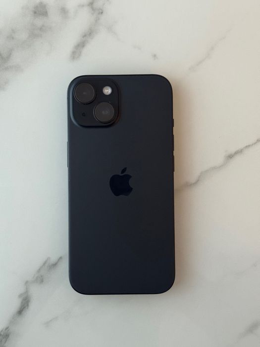 iPhone 15 128GB 88% + AirPods 4 zestaw