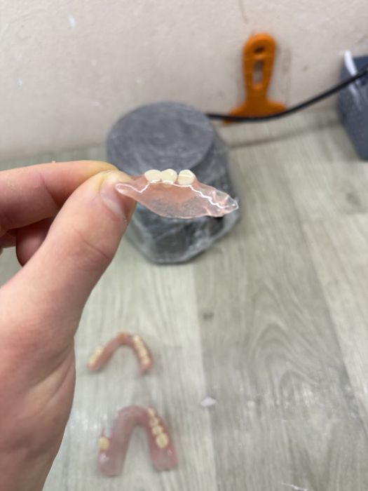 Пресовка інжекція нейлонових