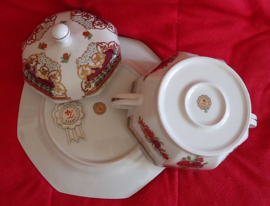 Conjunto Terrina + Prato de porcelana Vizavi Limoges